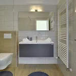 Villa Sail *
