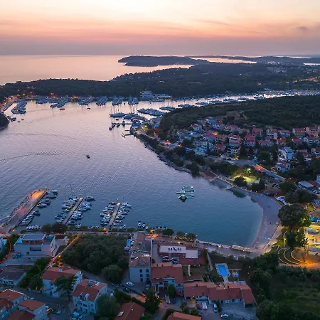 Sail Вилла *