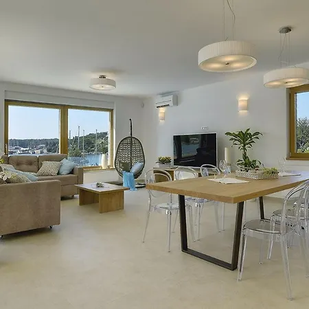 Sail פיישצ'נה אובלה